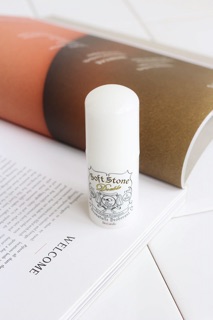 Lăn khử mùi đá khoáng soft stone nhật