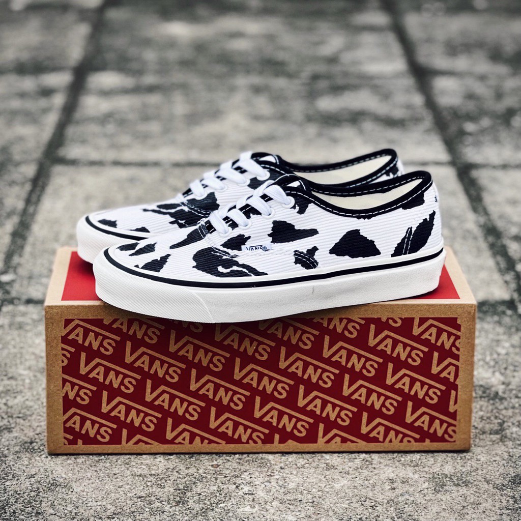 VANS Giày Vải Canvas Phối Họa Tiết Da Bò Độc Đáo Cá Tính