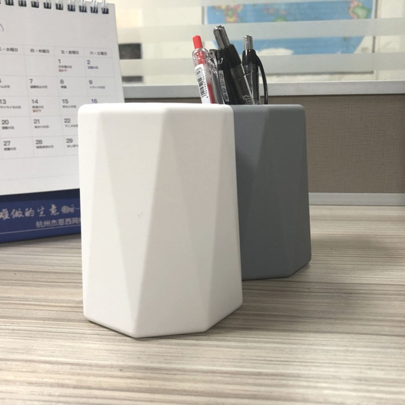 Hộp Đựng Bút / Cọ Trang Điểm Bằng Silicone Sức Chứa Lớn