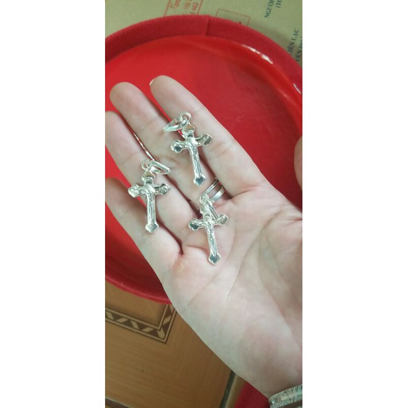 Mặt thánh giá bạc ta-M7