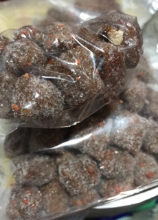 Kẹo me vàng cay ngọt. 7k/100g