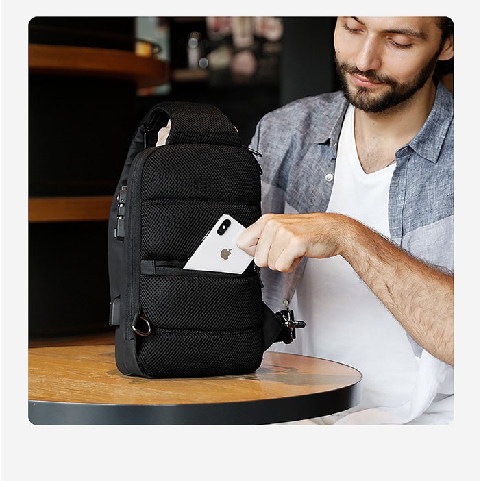 Túi đeo chéo Mark Ryden - MINI BASTION