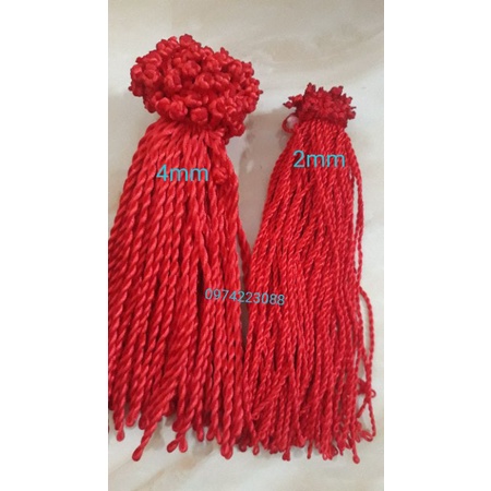 10 sợi chỉ đỏ làm vòng may mắn
