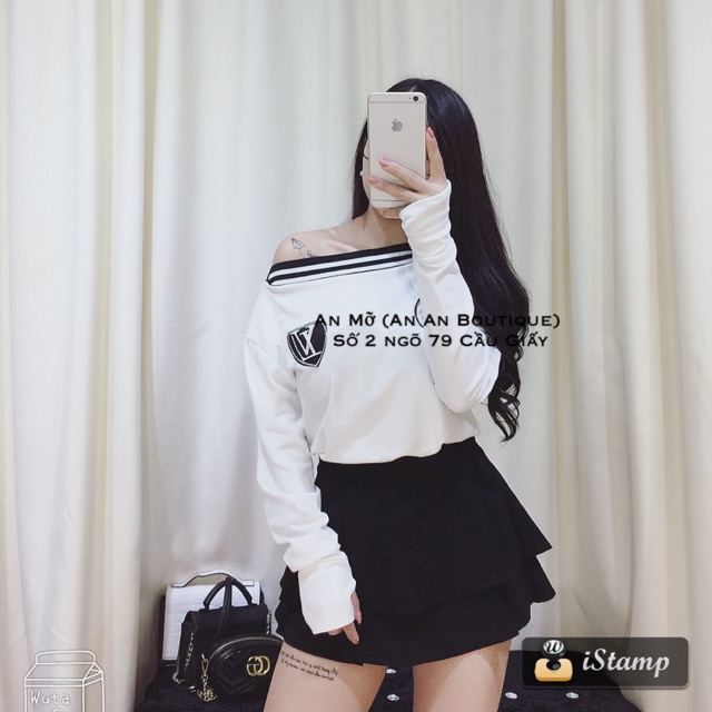 Áo trễ vai thêu Lv