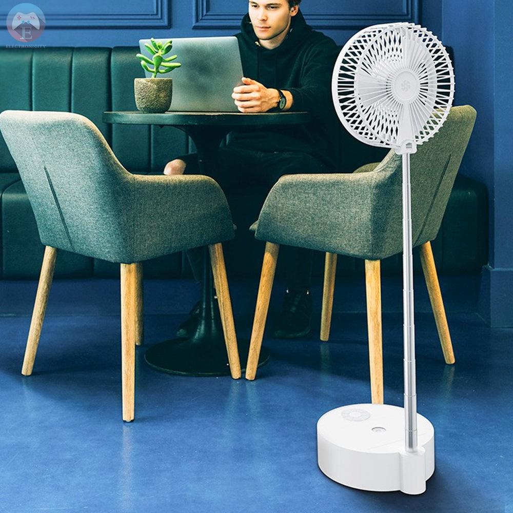 Ê Qualitell Stand Fan Folding 8” Portable Telescopic Floor/Desk Fan Pedestal Stand Up Fan w/3-Speed/Adjustable Height/Humidifer/7200mAh/Remote Control/Night Light for Courtyard Home Camping Office