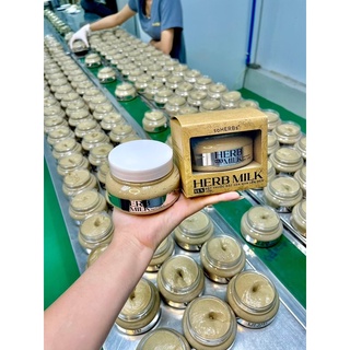 Scrub sữa non
