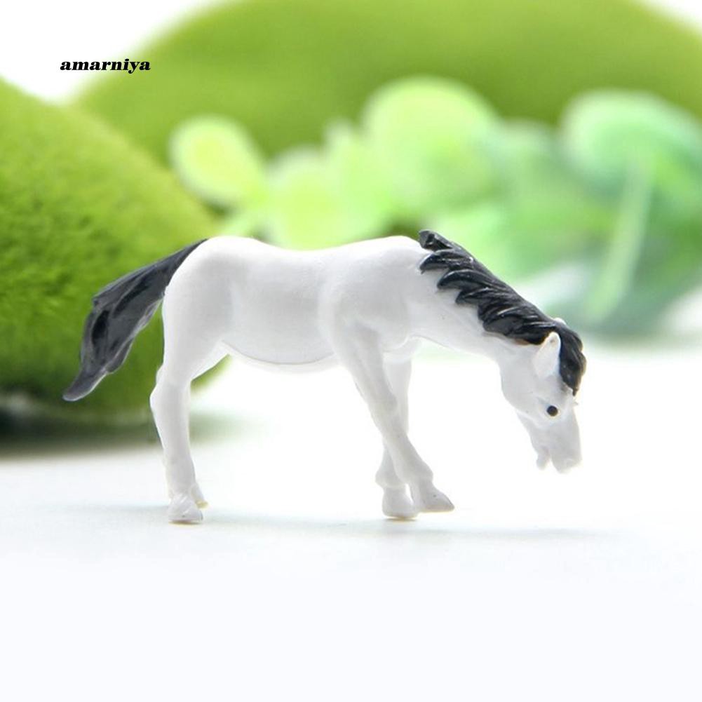Set 2 mô hình ngựa mini đẹp mắt dùng trang trí tiểu cảnh