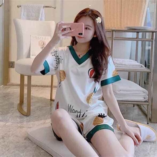 Bộ ngủ lụa nữ hoạ tiết đáng yêu