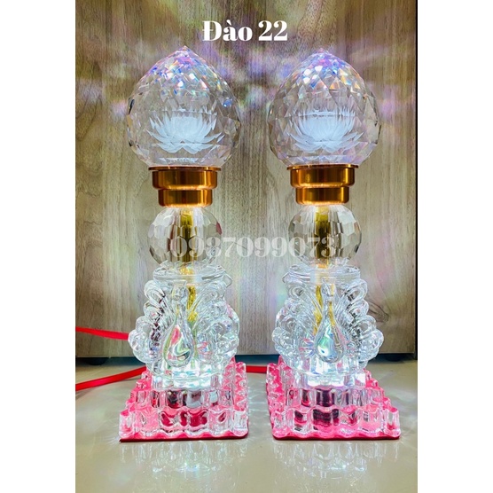 MỘT ĐÔI ĐÈN THỜ PHA LÊ TRÁI ĐÀO NGUYÊN KHỐI
