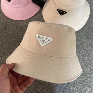 Nón vành rộng thời trang nữ tính