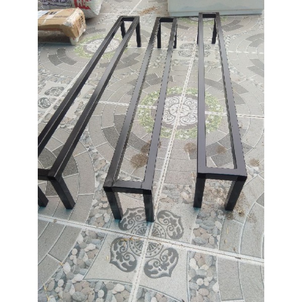 Kệ thép kê chậu cây. Dài 100cm. Rộng 10cm.Cao 15cm. 4 chân. không nan.hộp thép 2x2cm