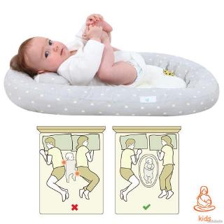 Nôi ngủ có móc gắn xe đẩy em bé