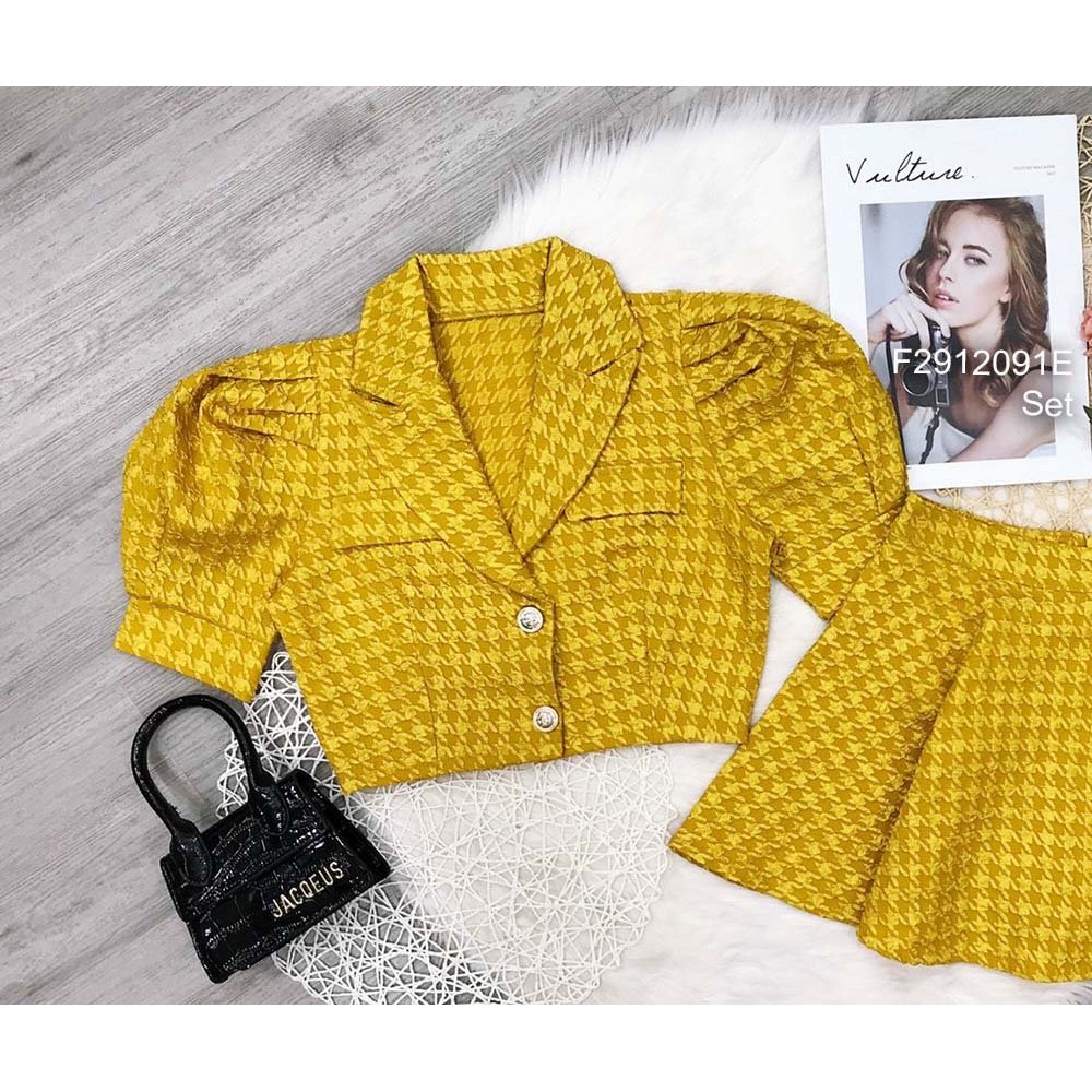 Set gấm áo croptop cổ vest tay phồng phối chân váy xòe ngắn có lót!