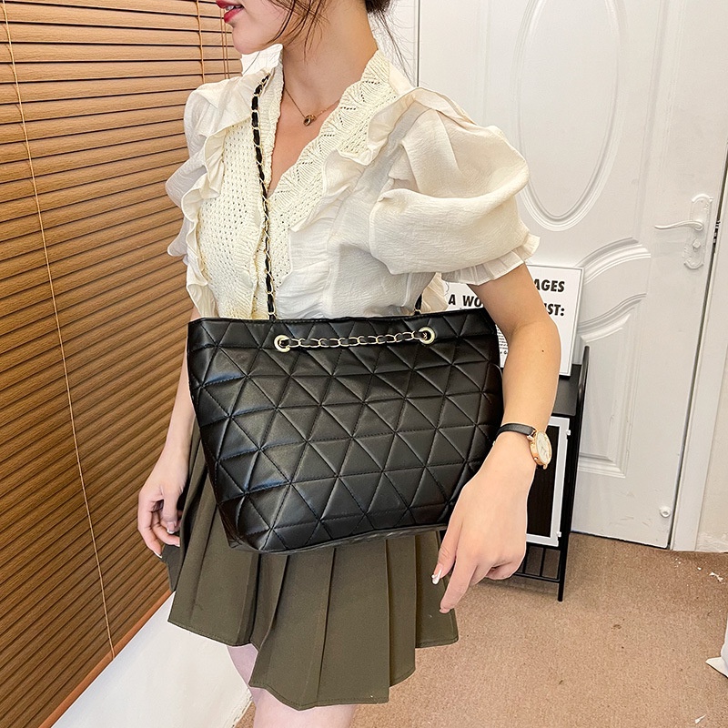 Túi đeo vai IELGY cỡ lớn đính đá đơn giản thời trang cho nữ