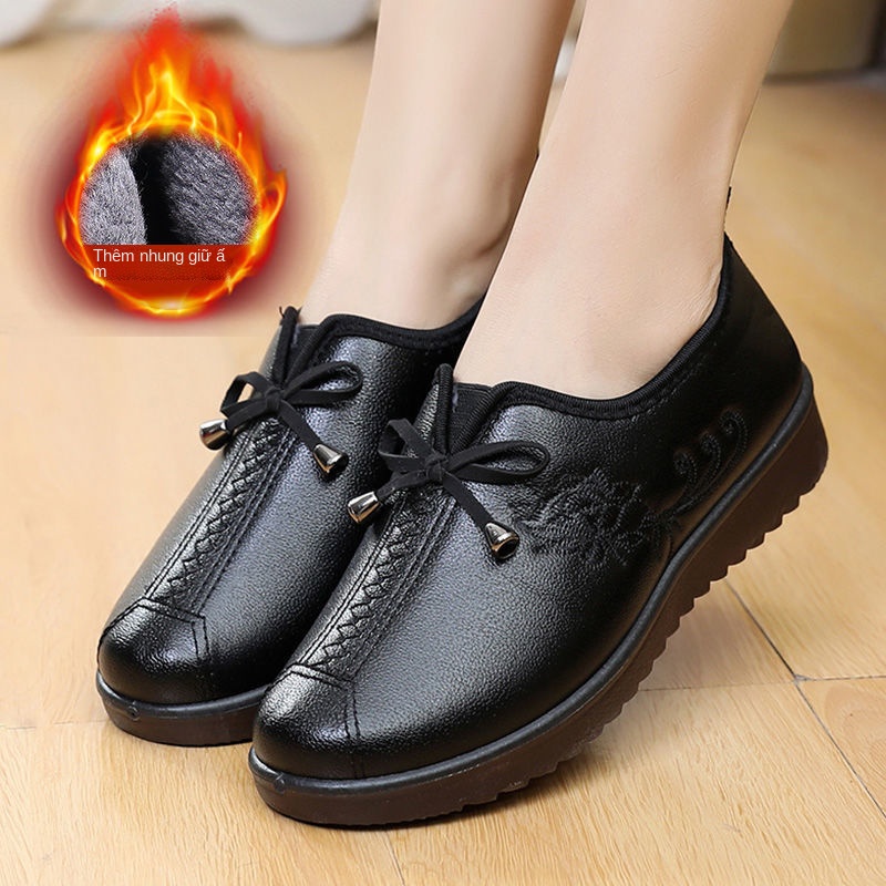 Giày cotton cho phụ nữ trung niên và cao tuổi, giày da sang trọng mùa đông, giày chống trượt và chống thấm nước cho mẹ
