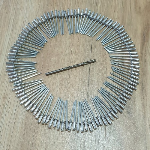 Bộ 3 Món Kìm Rút Rive 4 Lổ Cán Bọc Nhựa Và 100 Đinh Rive Nhôm 4x10mm Và 1 Mũi Khoan 4ly2