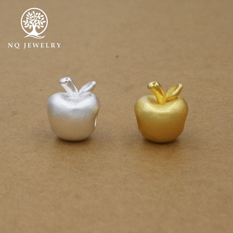 Charm bạc trái táo APPLE xỏ ngang - NQ Jewelry
