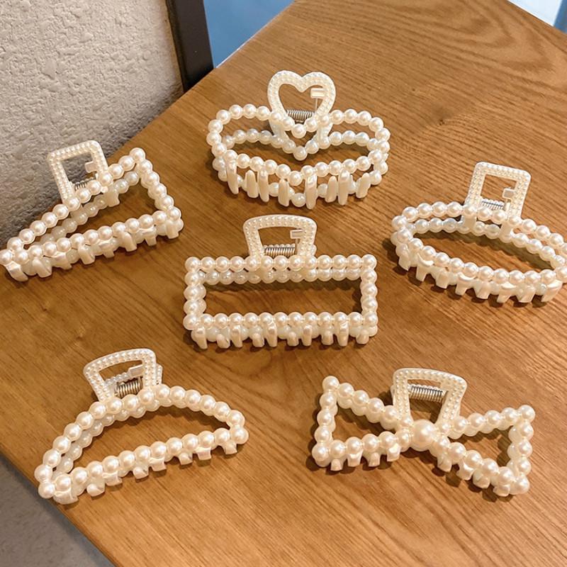 Kẹp Tóc Nữ Đính Ngọc Trai Xinh Xắn