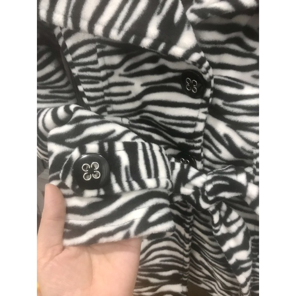 Combo Khoát nỉ họa tiết kèm belt A520