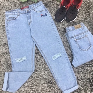 Quần baggy jeans nữ rách gối FILA