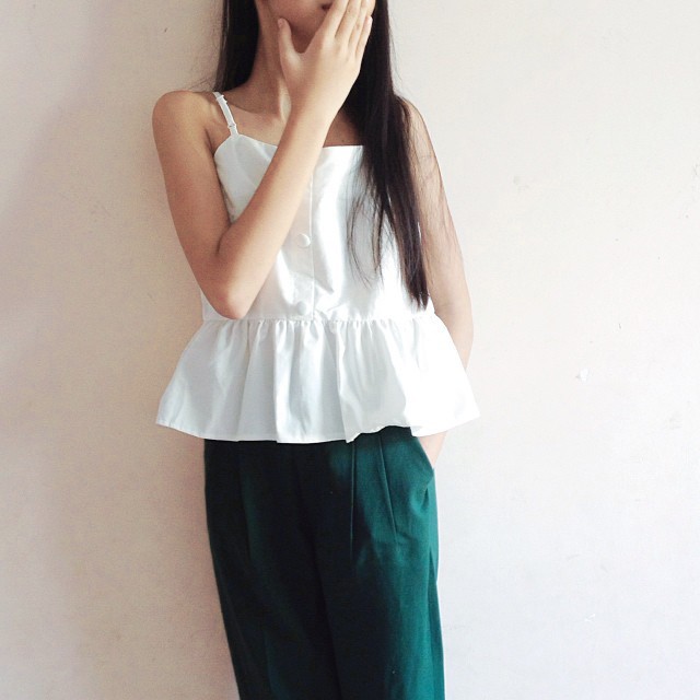 Áo croptop 2 dây nhún bèo