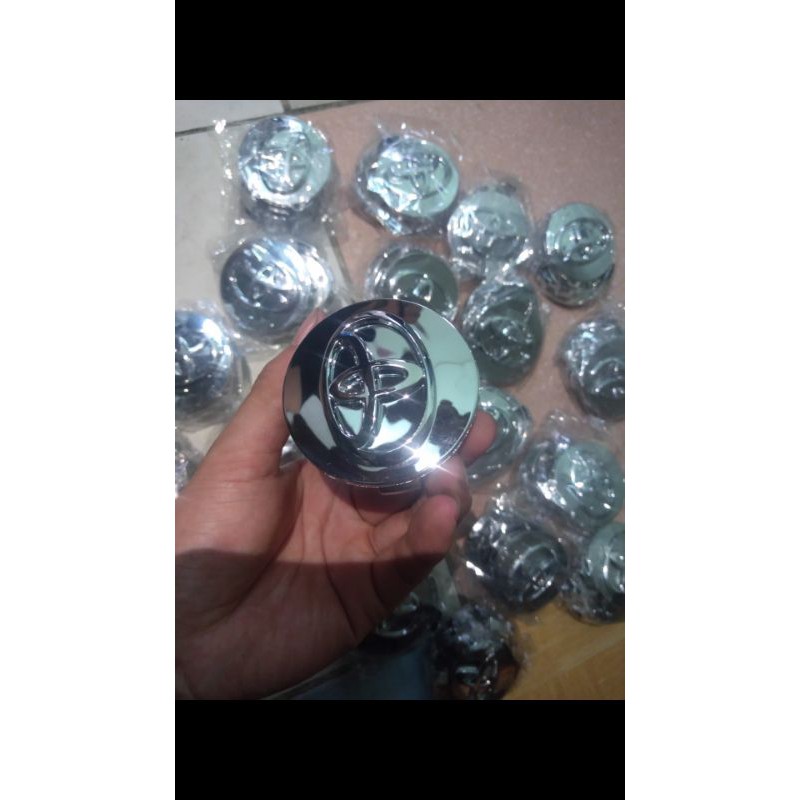 chụp mâm innova 06-15