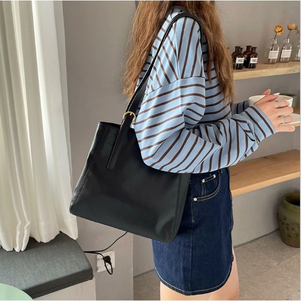 Túi tote da đeo vai da trơn cúc bấm 2 bên vừa A4 cực xinh