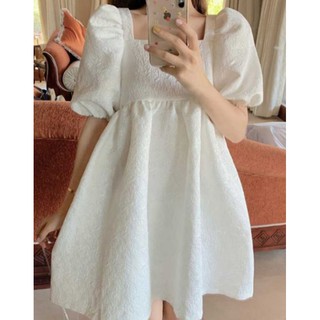 ĐẦM BABYDOLL HỞ LƯNG CHẤT GẤM VÂN NỔI