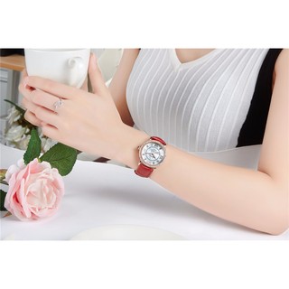 ĐỒNG HỒ NỮ WWOOR 8807 DÂY DA (ĐỎ)