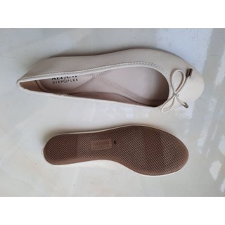 Giày xuất dư