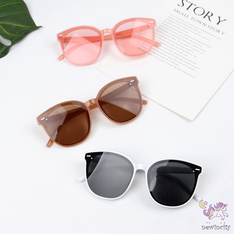 Kính Mát Thời Trang Chống Tia UV Dễ Thương Cho Bé
