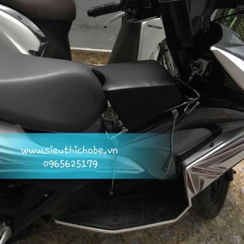 GHẾ NGỒI XE MÁY CHO BÉ XE AIRBLADE- PCX có gác chân