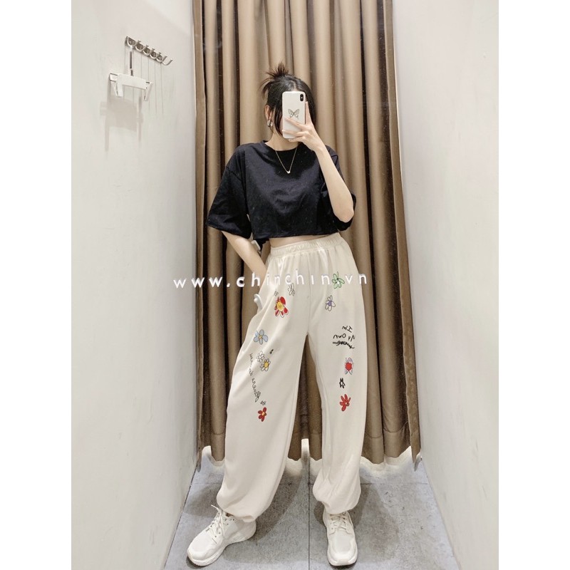 SET CROPTOP ĐEN QUẦN THUN IN