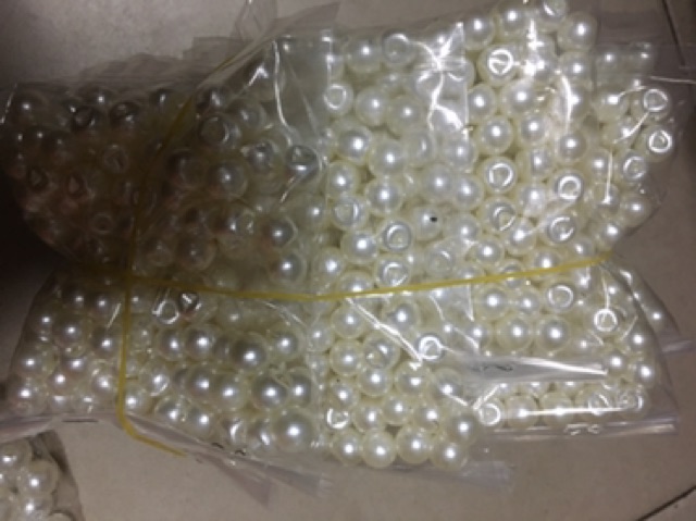 Cúc) Hạt Trai Nhân Tạo Màu Đen, Trắng - Gói Khoảng 100, hơn 100 Hạt Khuy #010201