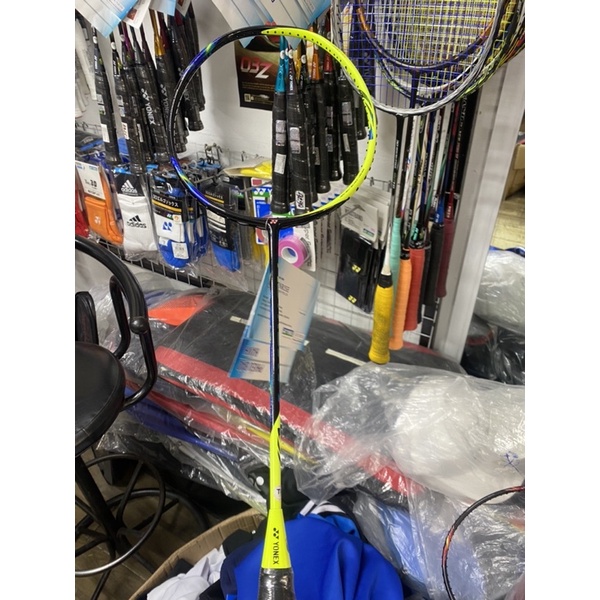 Vợt cầu lông Astrox 77 4u chính hãng