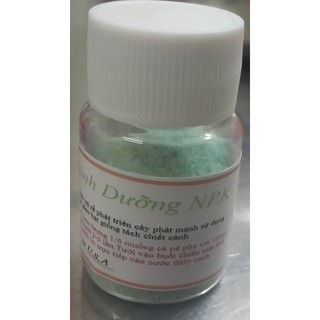 Lọ dinh dưỡng NPK chăm sóc cho cây