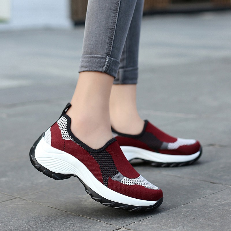 Giày Sneakers Sọc Cao - Cỡ lớn: 35-42 - Thiết Kế Slip On Cho Nữ - Kiểu Dáng Thể Thao Tiện Lợi Phù Hợp Cho Mọi Hoạt Động - Đẹp Và Chất Lượng Cao