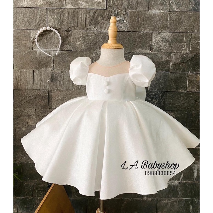 Váy công chúa én