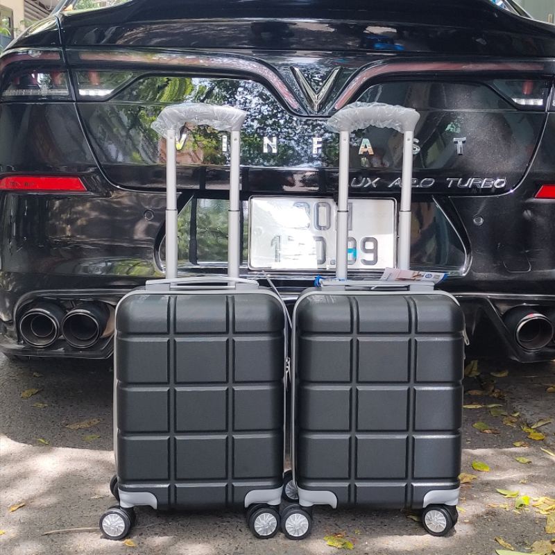 VALI KÉO NHỰA DẺO HÙNG PHÁT 16 INCH 839