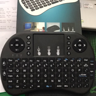 Bàn phím không dây kiêm chuột bay cho tivi,pc,laptop có kèm pin 3c