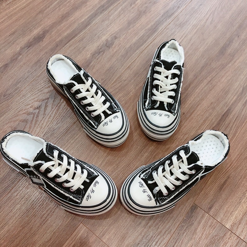 Giày sục rách tua rua Thể Thao Nữ Style phong cách mới lạ độc đáo đế trắng