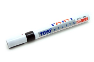 Bút Sơn Toyo mực trắng