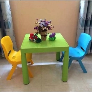 Bộ bàn ghế học sinh việt nhật - gia long. 1 bàn việt nhật và 2 ghế gia long.