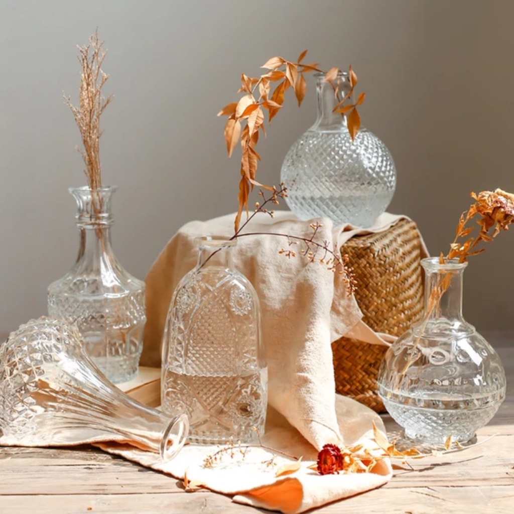 Lọ hoa thủy tinh phong cách Bắc Âu, lọ hoa vintage giúp Decor góc nhỏ cho ngôi nhà xinh xắn (Mẫu bất kỳ/ không chọn mẫu)