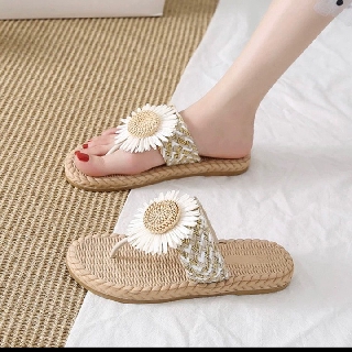 Dép đế cói xỏ ngón hoa cúc