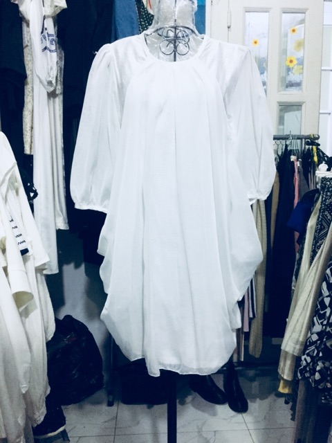 Đầm trắng nữ nhiều mẫu.