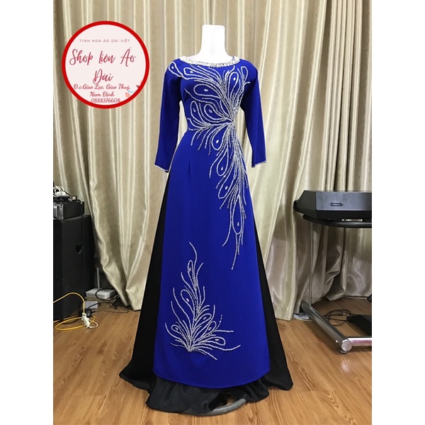 Áo dài mẹ cao cấp, áo dài bà sui thiết kế đính ngọc và pha lê phần thân sang trọng.