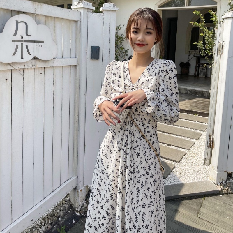 Đầm hoa dáng ôm thời trang mùa thu phong cách Hàn Quốc cho nữ