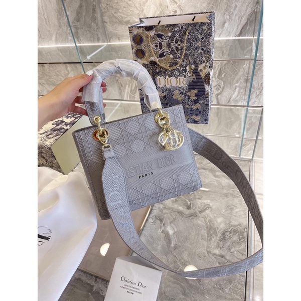 TÚI DIOR LADY D-Lite hàng thêu chuẩn đẹp