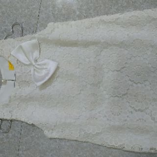 Đầm ren công chúa màu trắng size 2(11_13kg)